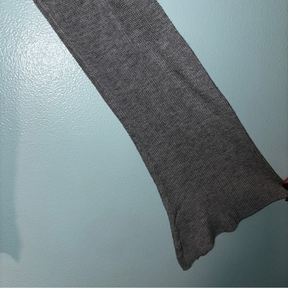 Pink Rose Women’s Flowy Grey Wide Sleeve Tunic Top w/ Crisscross Detail Neckline - Picture 4 of 7